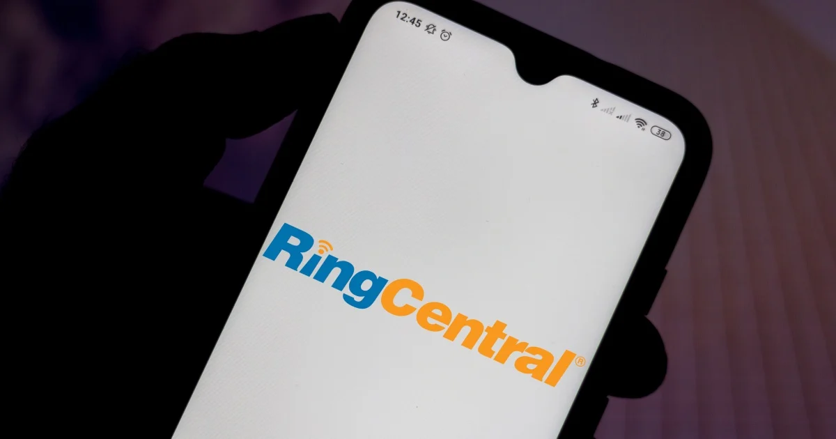 RingCentral 推出 RingSense for Phone 解决方案，利用 AI 从通话中获取信息