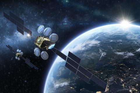 Eutelsat 和 Amazon Web Services 从天空和云端提供 DVB-NIP