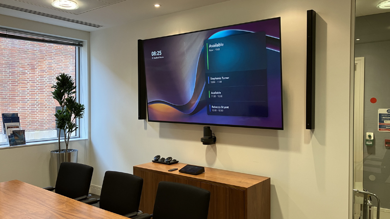 雅马哈 ADECIA 无线解决方案让 Lubbock Fine Microsoft Teams Room 焕然一新