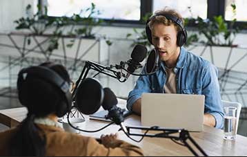 2024 年值得关注的七大播客趋势