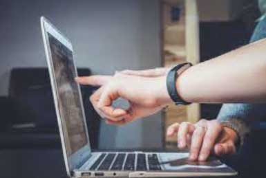 什么是 "数字通信治理"？它为何如此重要？