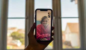 如何将 WebRTC Web应用无缝集成到 Flutter WebView 中