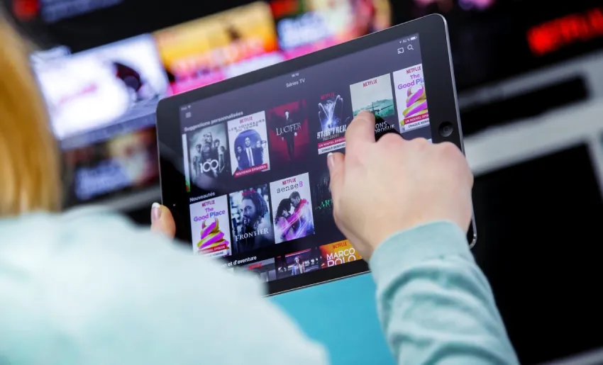 使用 DVB-NIP 实现更智能的流媒体播放